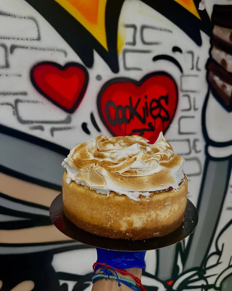 Cheesecake de lemon curd con merengue tostado